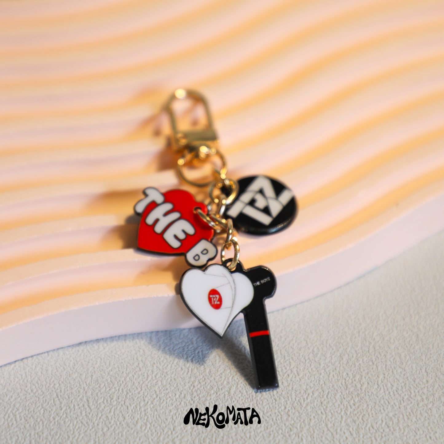 K-Pop Mini badge Lightstick Keyring