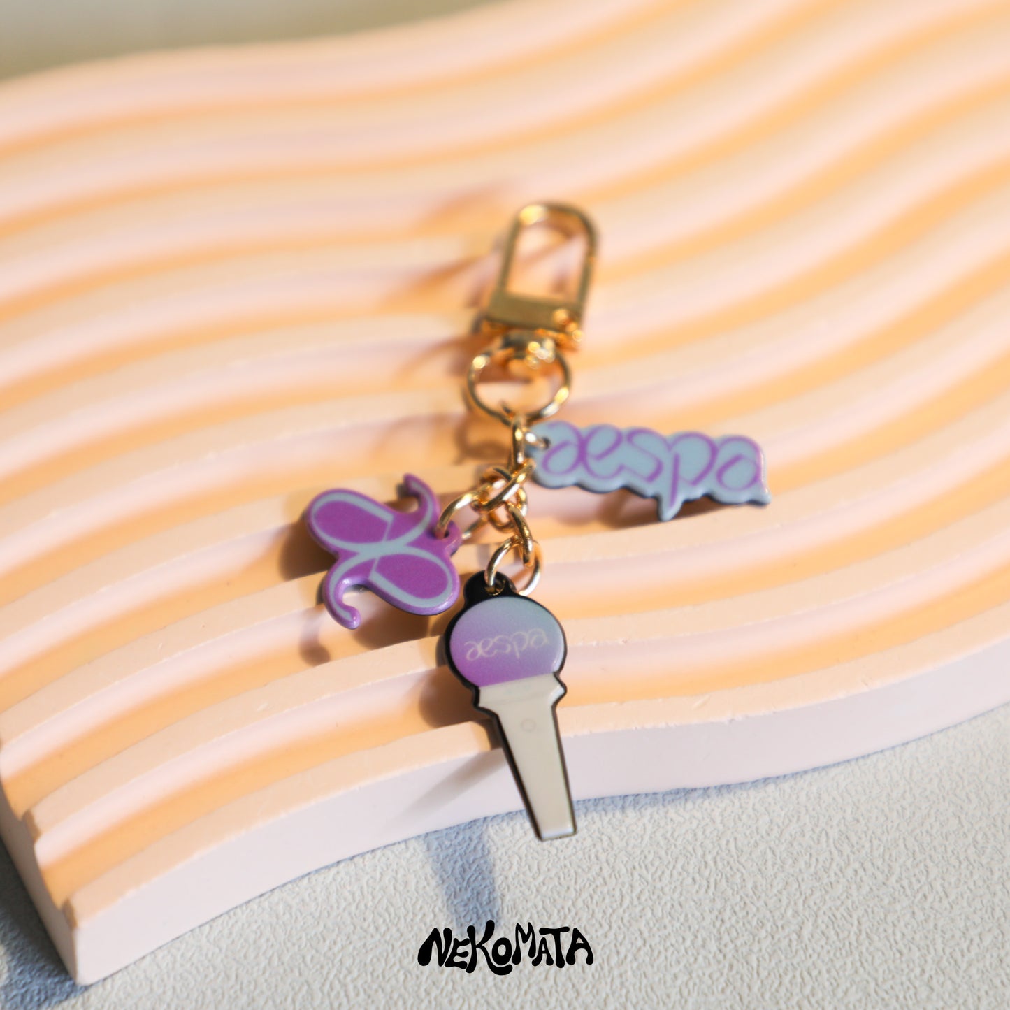 K-Pop Mini badge Lightstick Keyring