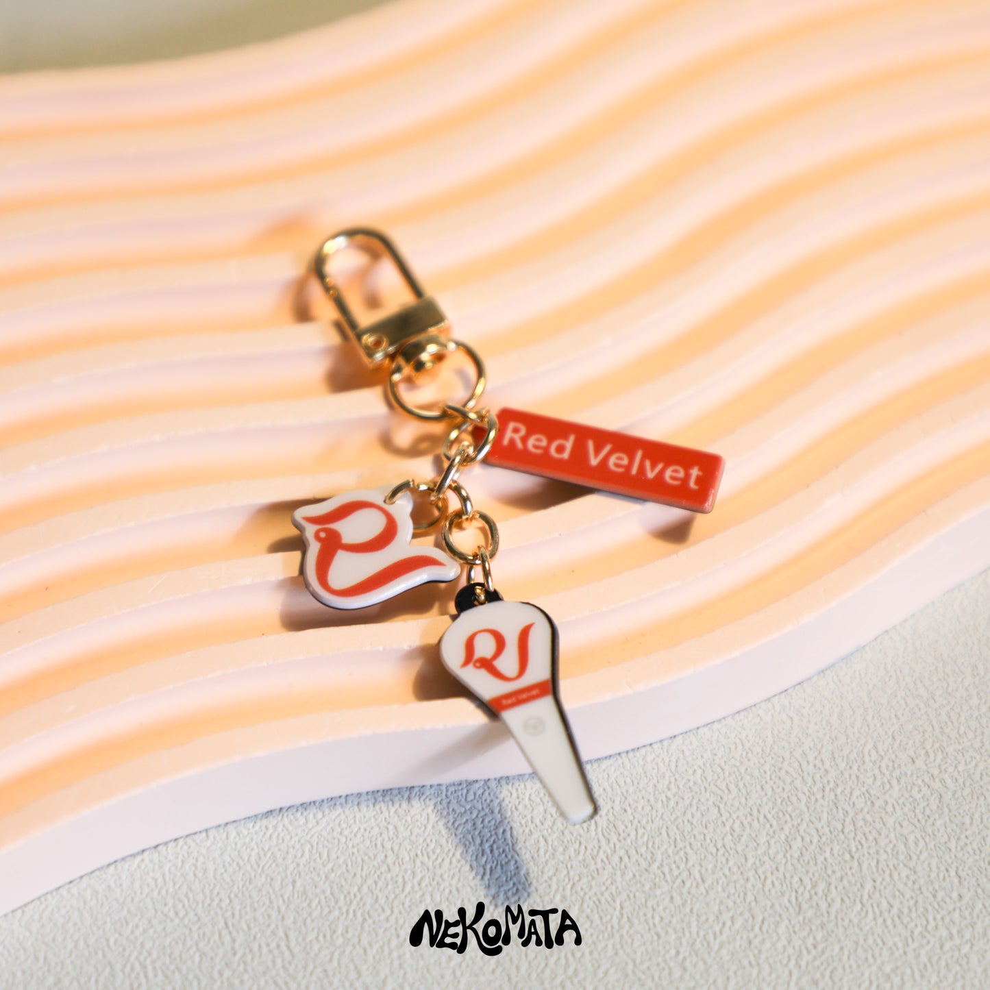 K-Pop Mini badge Lightstick Keyring