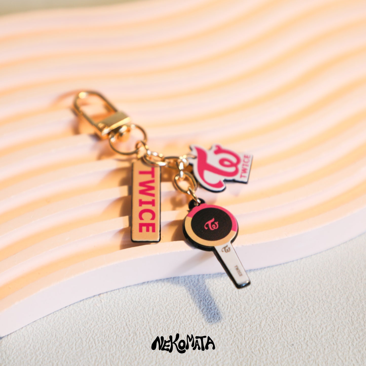 K-Pop Mini badge Lightstick Keyring