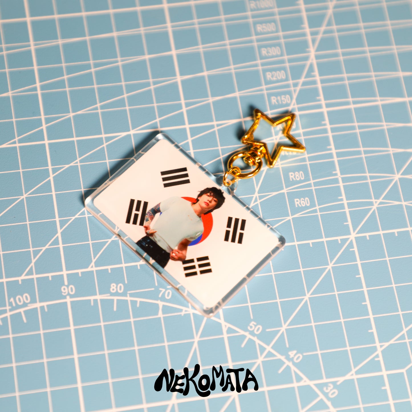 JUNGKOOK FLAG KEYCHAIN