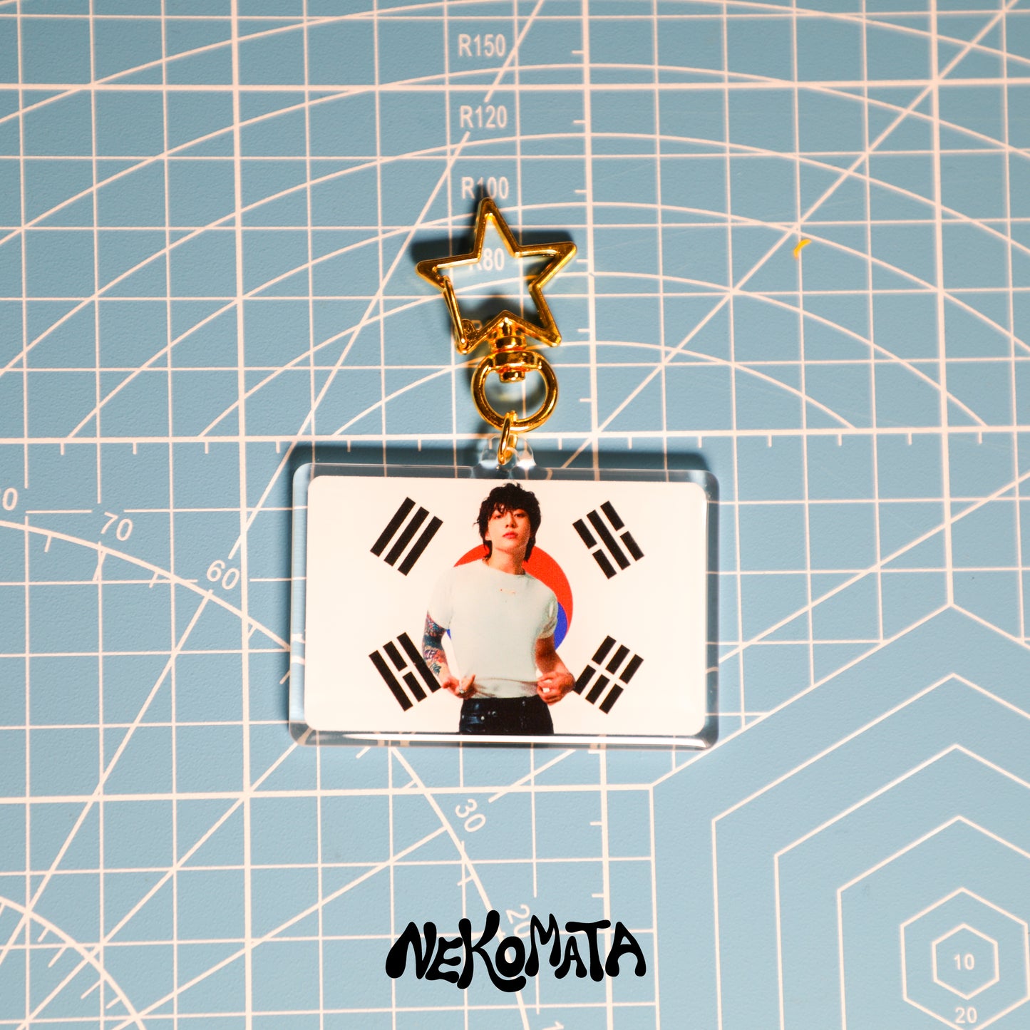 JUNGKOOK FLAG KEYCHAIN