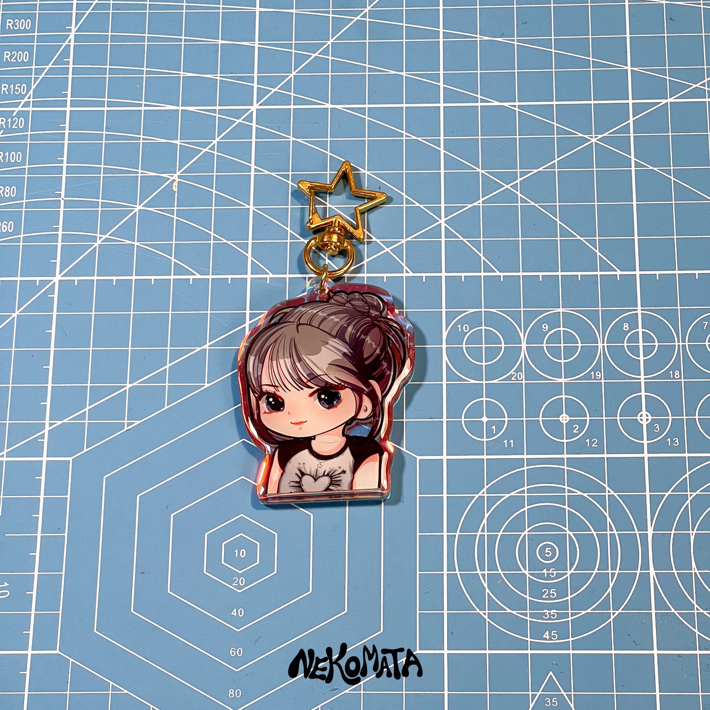 LE SSERAFIM Bias Keychain
