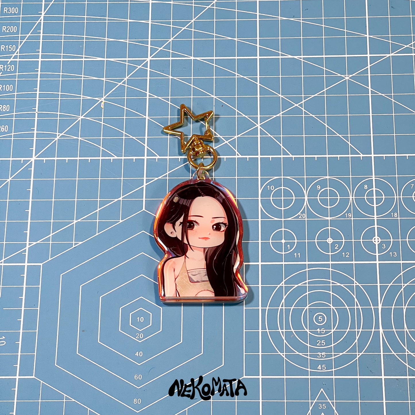 LE SSERAFIM Bias Keychain
