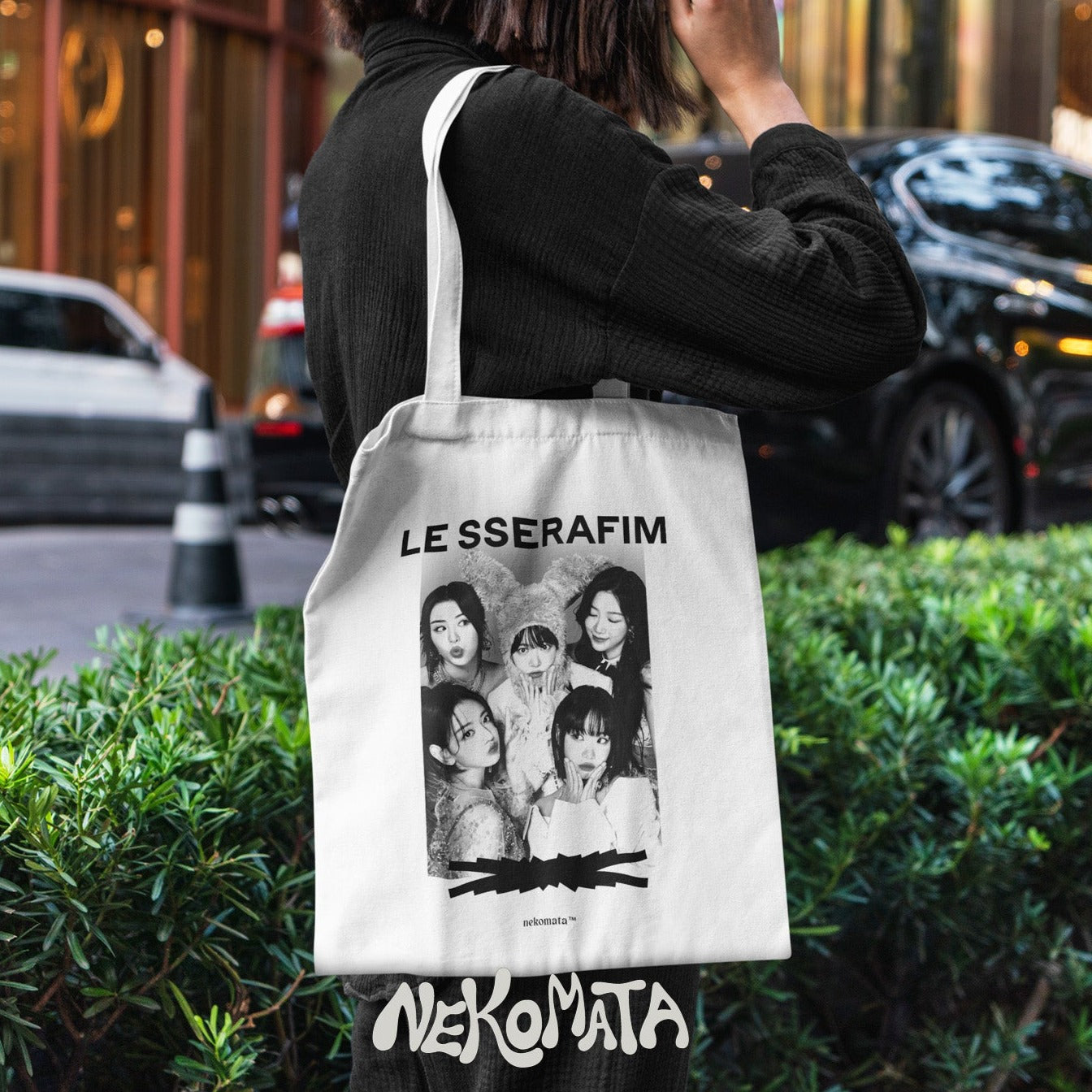 LE SSERAFIM Tote Bag