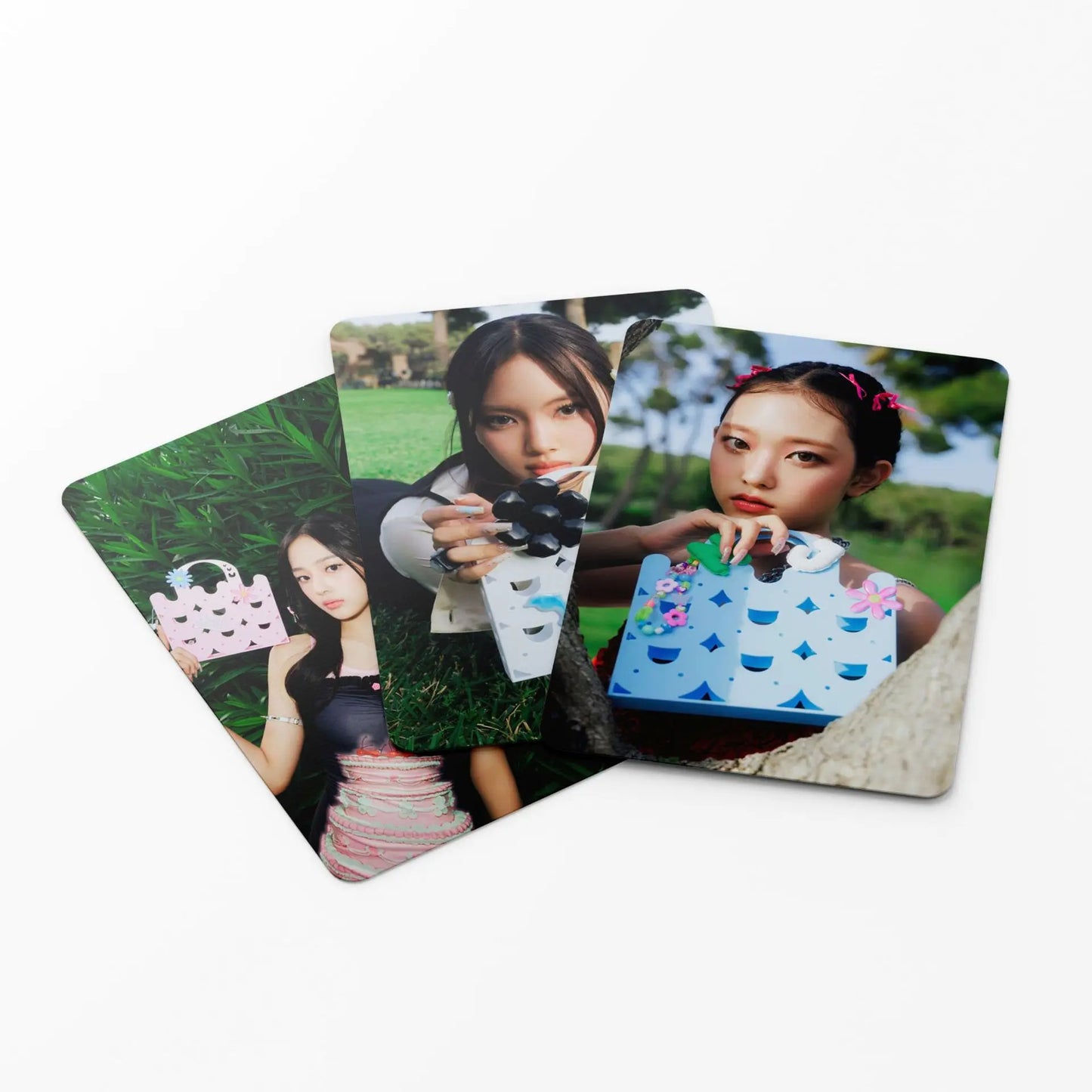 NEW JEANS 'Get Up' LOMO CARDS