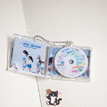 NEWJEANS NEW JEANS MINI ALBUM KEYCHAIN (WITH NFC)