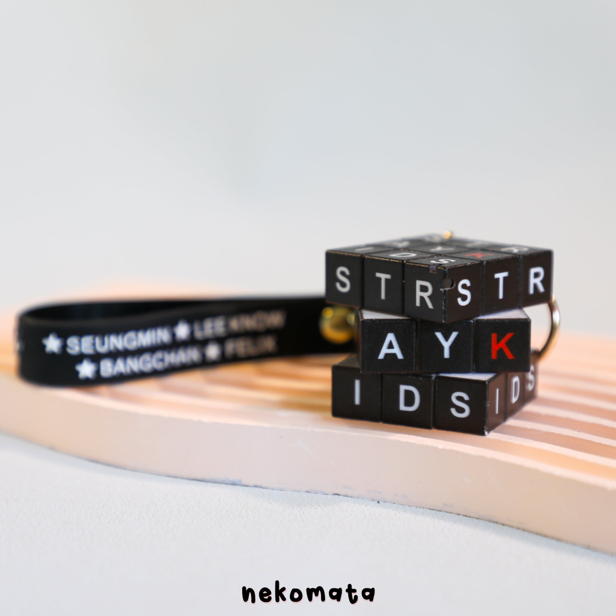 STRAY KIDS Cube Keychain – Nekomata