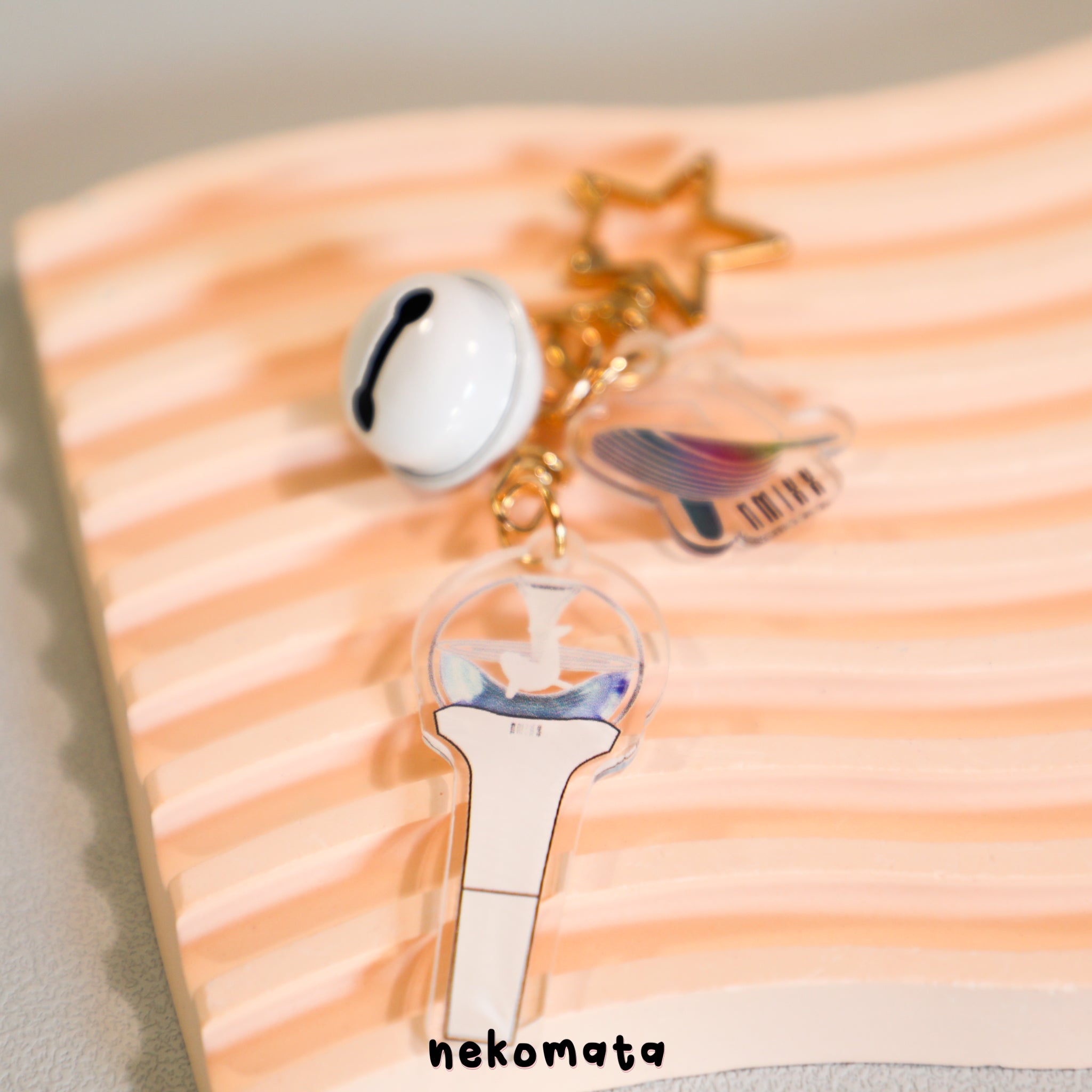 2D NMIXX Lightstick Keychain – Nekomata